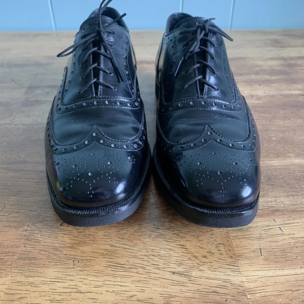 Johnston & Murphy Men's 8 C/R Black Leather Aristocraft Wingtip Oxfords USA